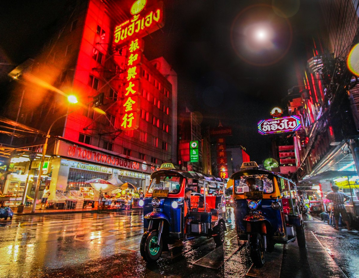 ทิวทัศน์กรุงเทพฯ บริเวณใกล้ย่านที่ตั้งสำนักงาน